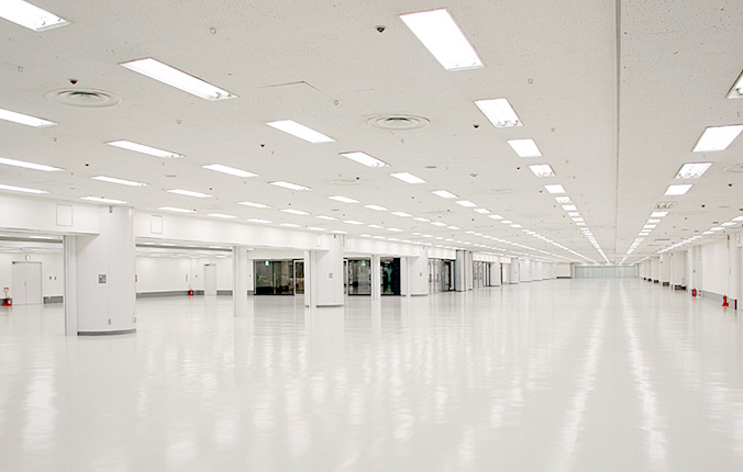 Eホール